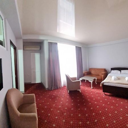 Hotel Genatsvale Батуми Экстерьер фото