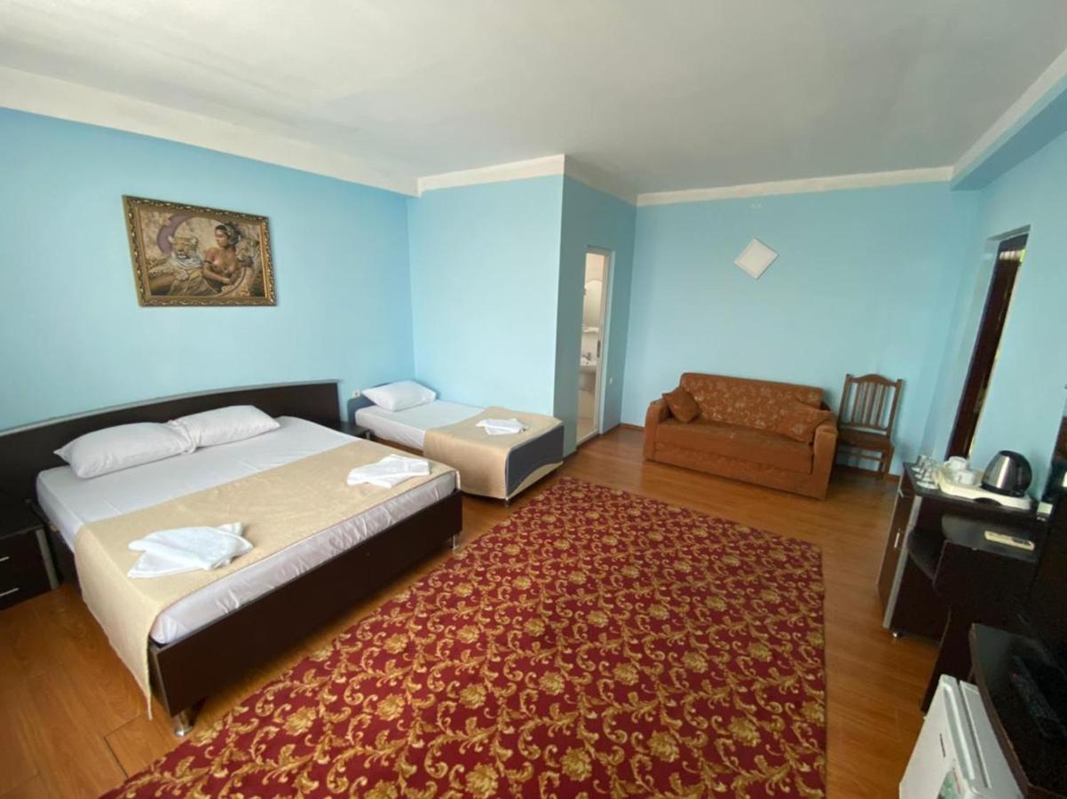 Hotel Genatsvale Батуми Экстерьер фото