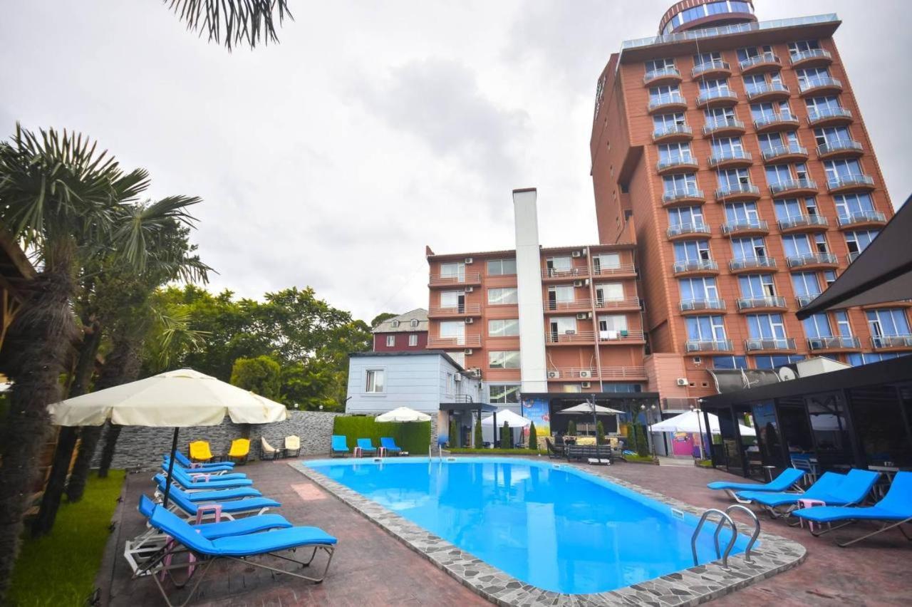 Hotel Genatsvale Батуми Экстерьер фото
