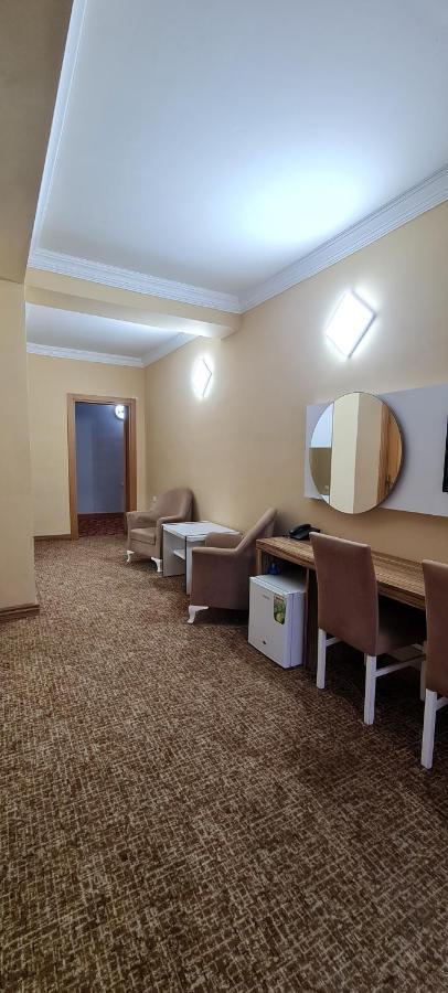 Hotel Genatsvale Батуми Экстерьер фото
