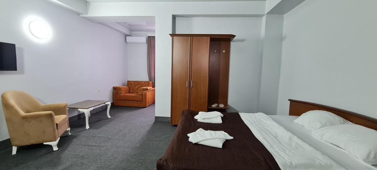Hotel Genatsvale Батуми Экстерьер фото