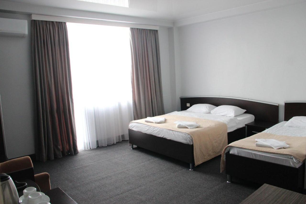 Hotel Genatsvale Батуми Экстерьер фото