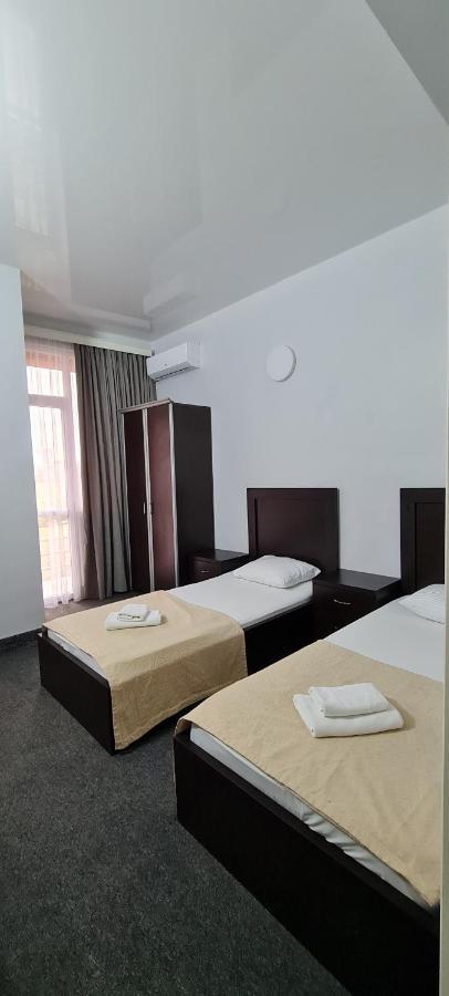Hotel Genatsvale Батуми Экстерьер фото